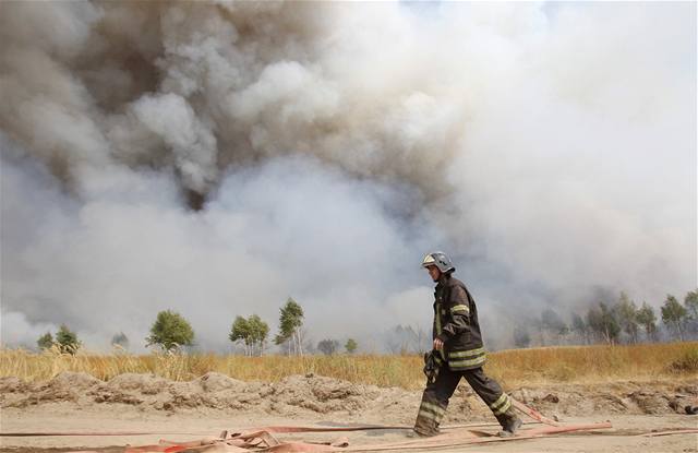 Po�áry v Rusku se da�í dostat pod kontrolu.